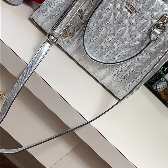 Handbag - Picture 4 of 4